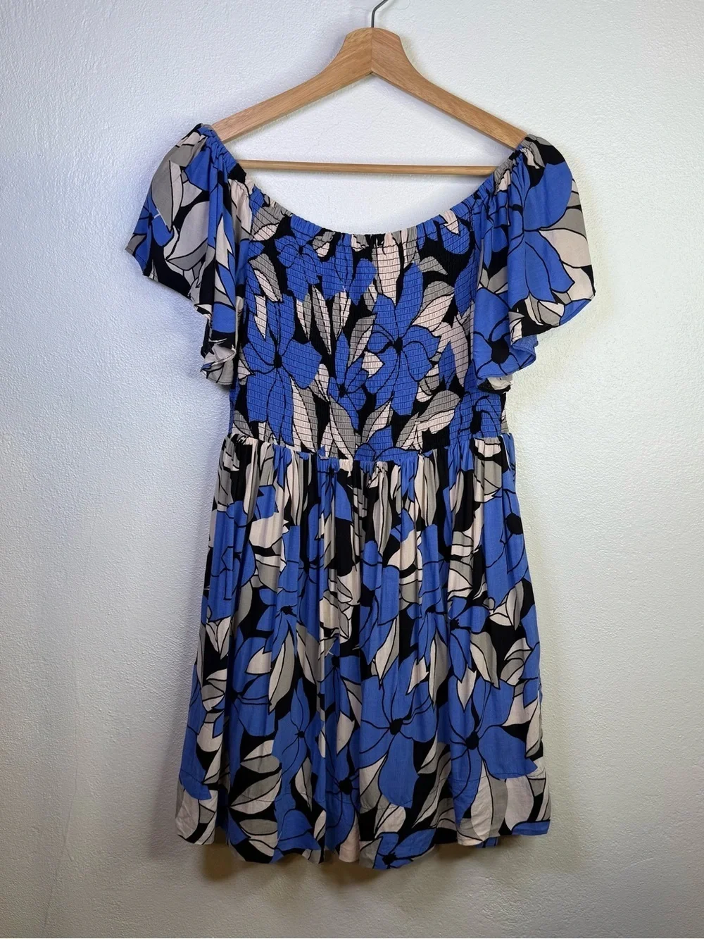 Free People shoulder not